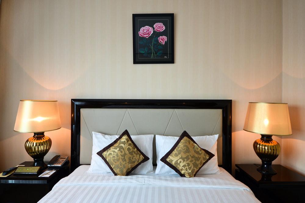 Herman International Hotel Пном Пен Екстериор снимка
