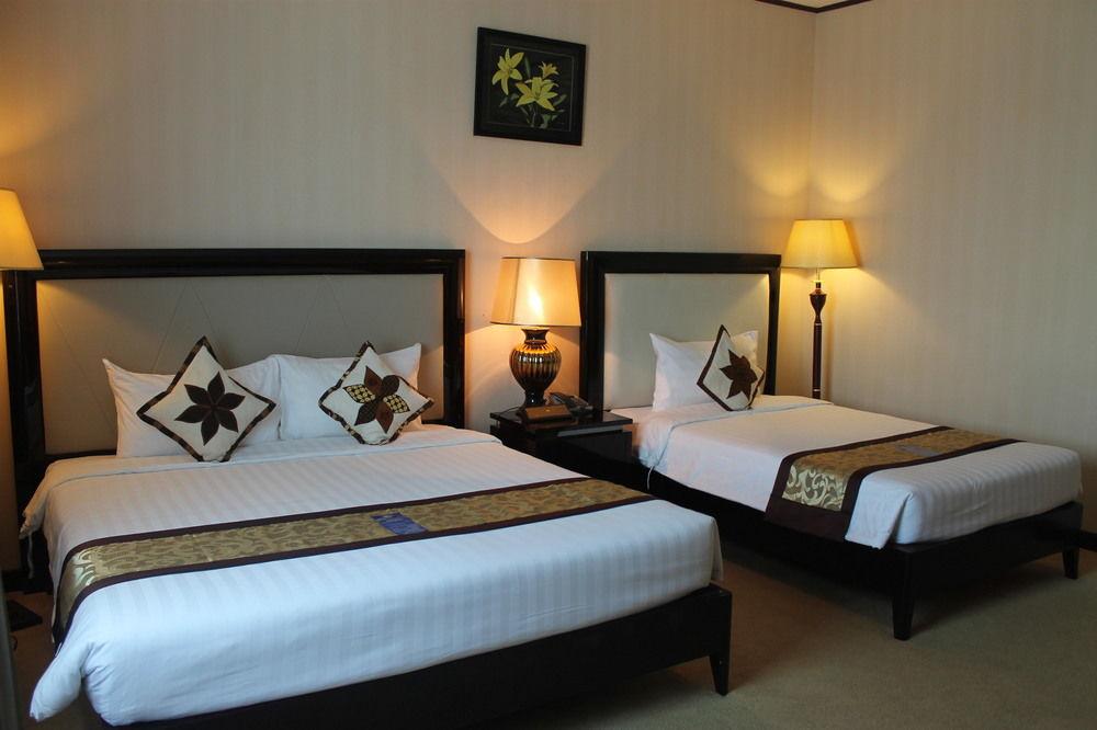 Herman International Hotel Пном Пен Екстериор снимка