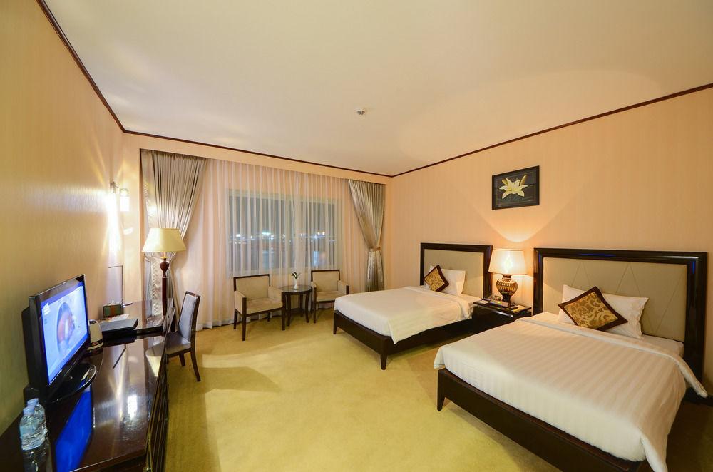 Herman International Hotel Пном Пен Екстериор снимка