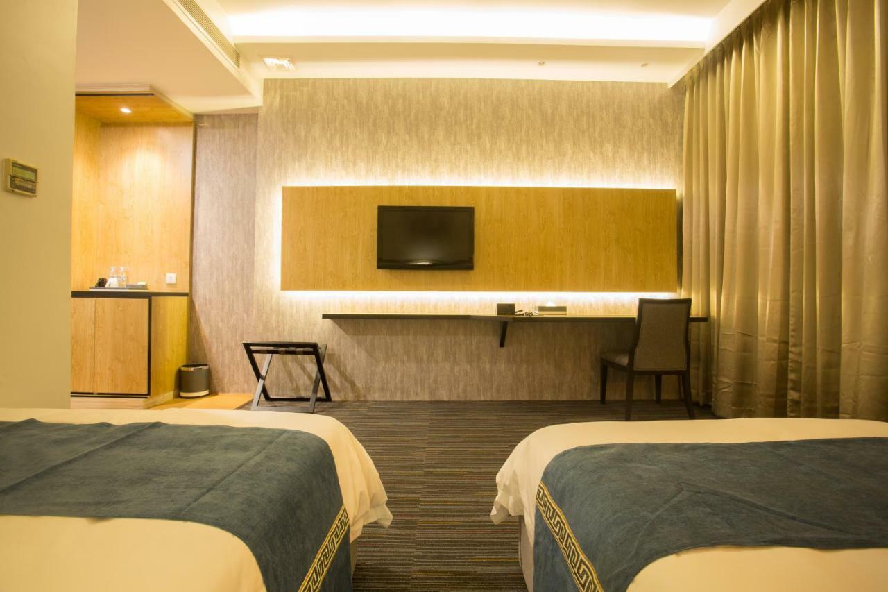 Herman International Hotel Пном Пен Екстериор снимка