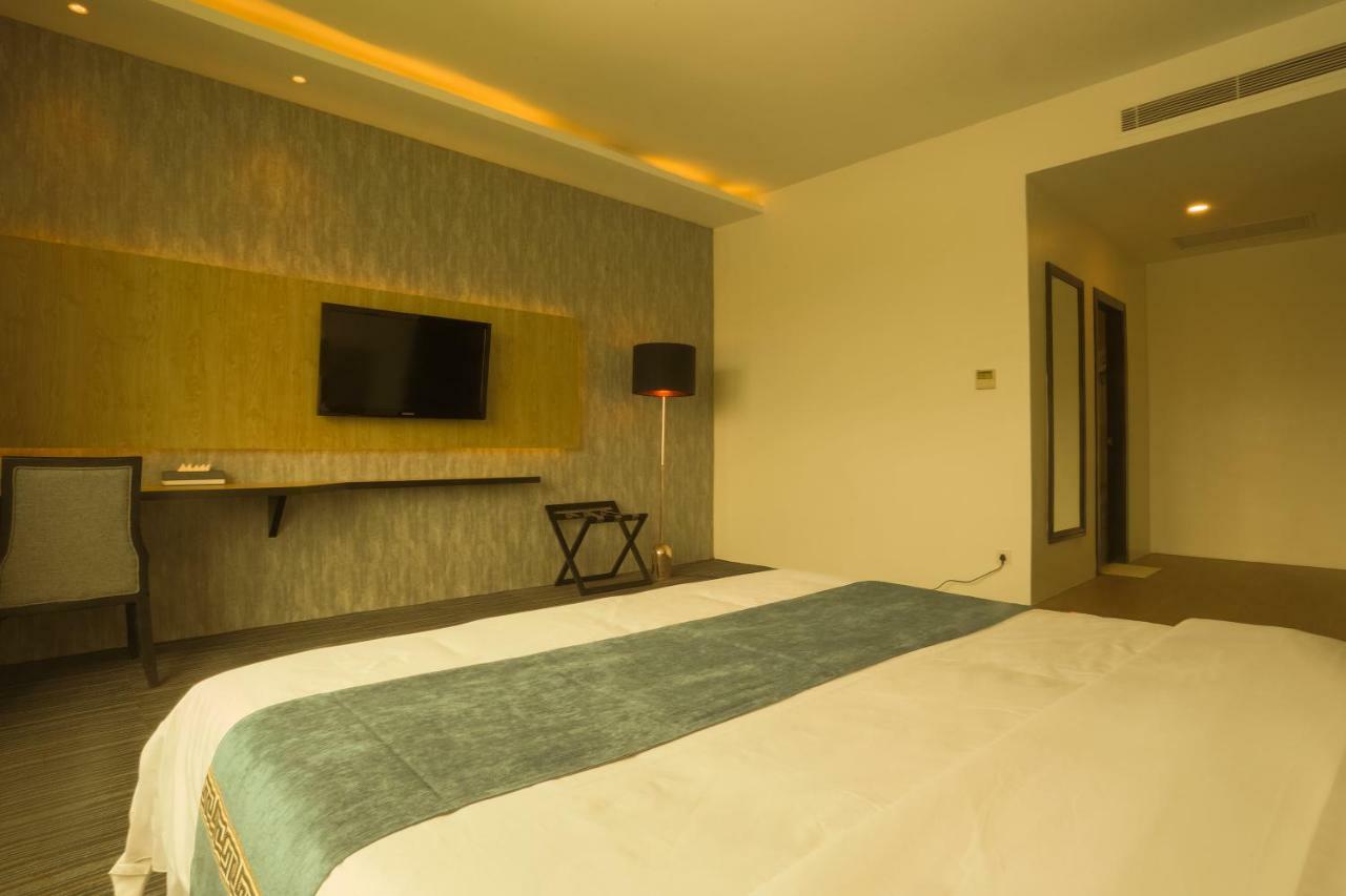 Herman International Hotel Пном Пен Екстериор снимка