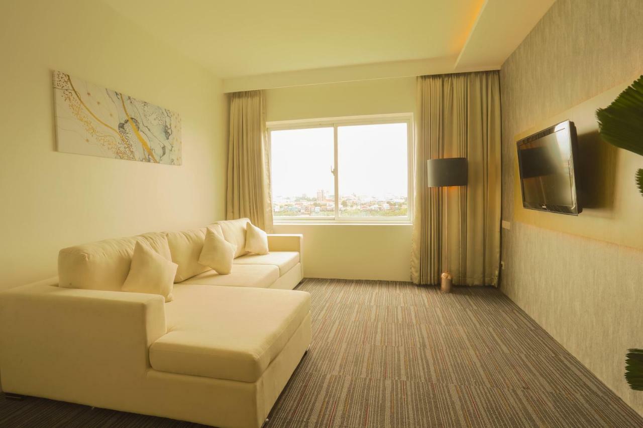 Herman International Hotel Пном Пен Екстериор снимка